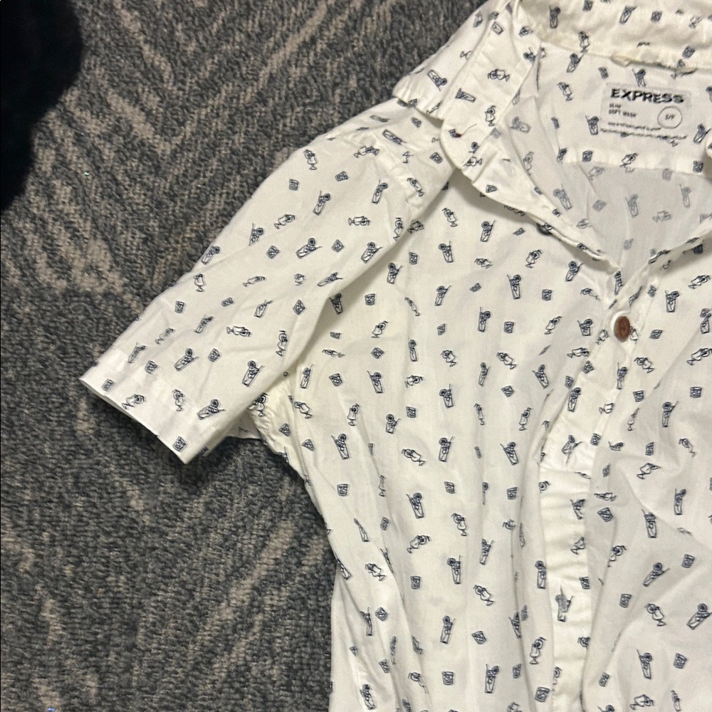 Express Cream Patterned Button Down Shirt - Picture 5 of 8